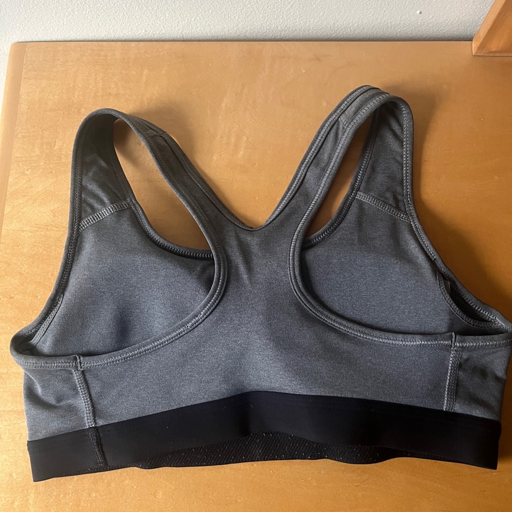 Nike Pro Sports Bra - Picture 2 of 3